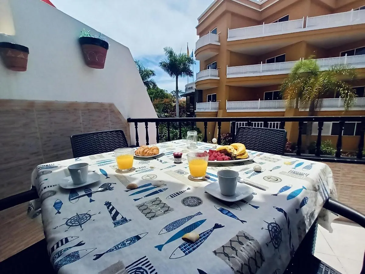 아파트 Encanto Holiday Home 아데제