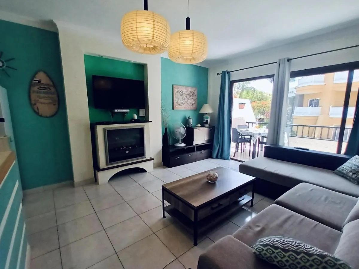 Encanto Holiday Home アデヘ